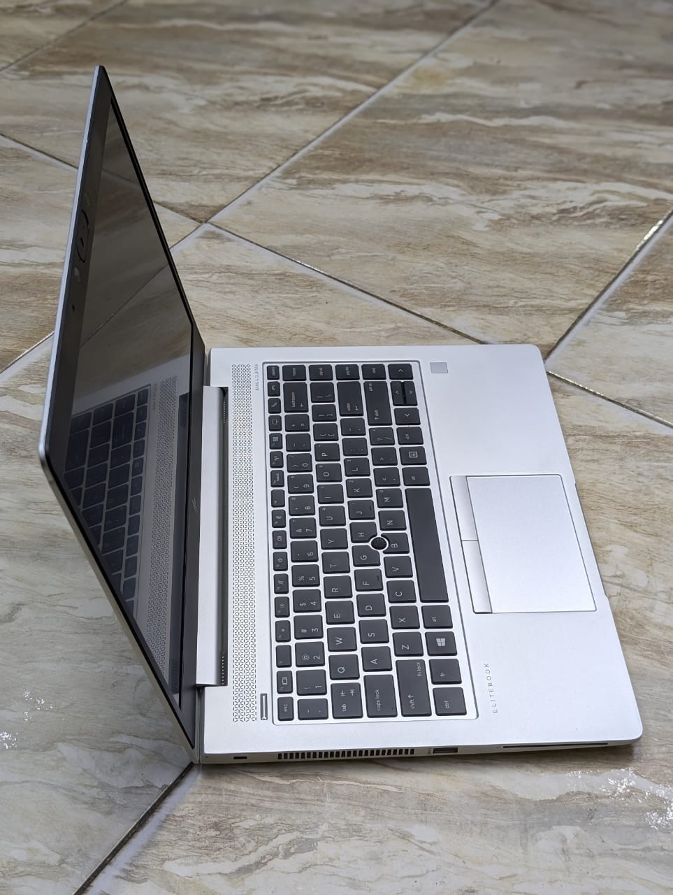 HP ELITEBOOK 840 G6